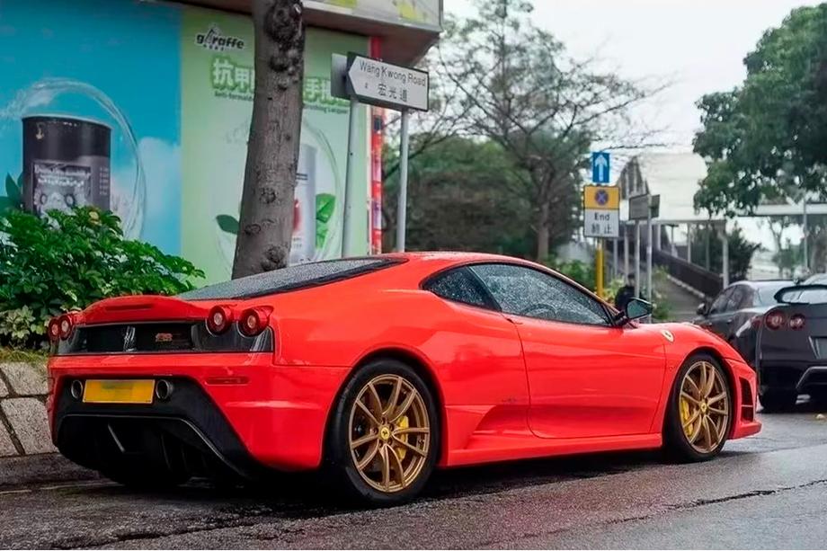 Ferrari F430 Kit carrozzeria Scuderia Foto 7