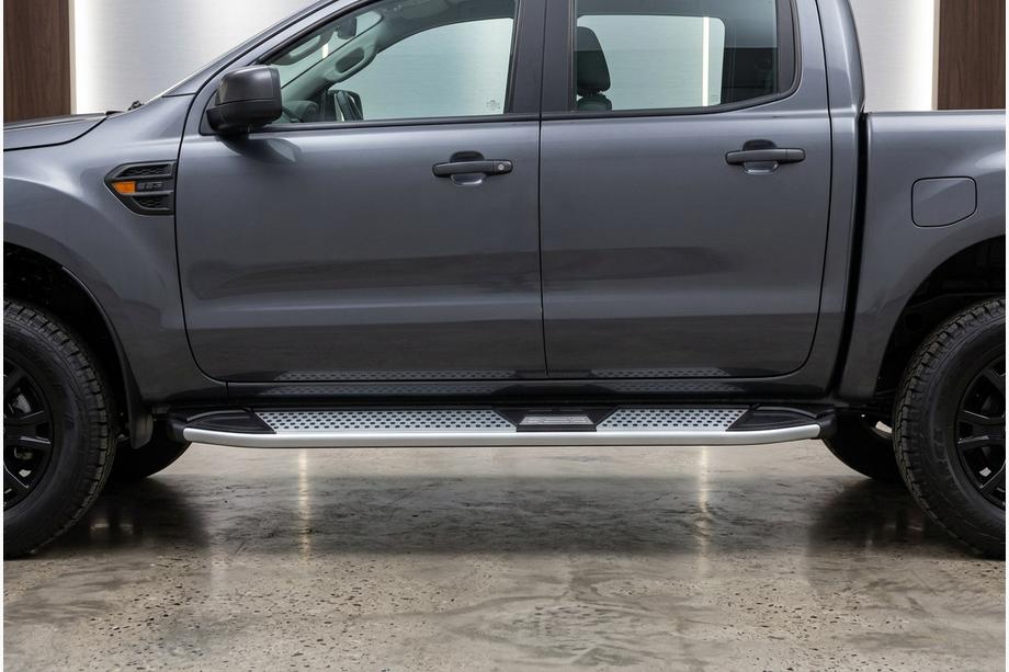 Mazda BT-50 2007-2012 Pedane Laterali Mevsim Grey (2 pz, Alluminio) Foto 1
