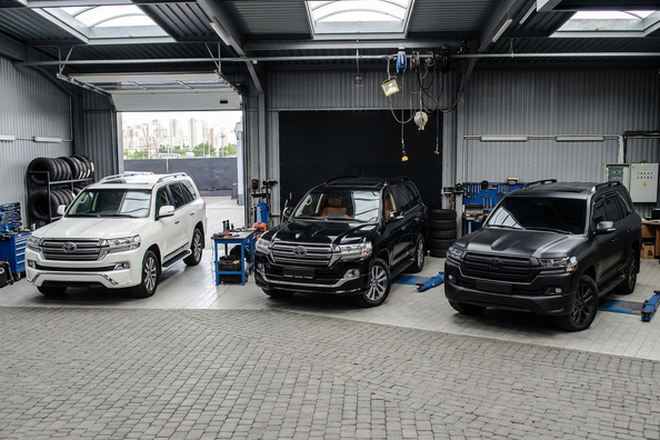 Comfort, Executive 2016, Executive 2019 o Executive 2021: quale restyling LC200 scegliere