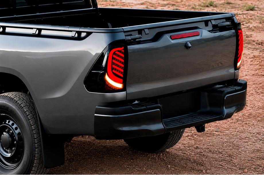 Toyota Hilux 2015- Fanali posteriori V1 (2 pz) Image