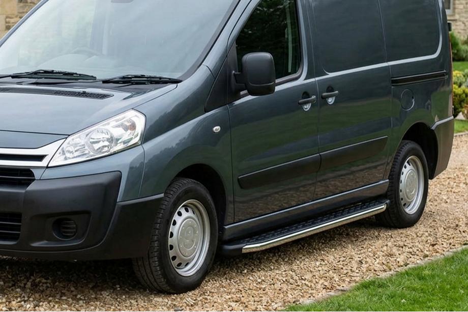 Fiat Scudo 2007-2015 Pedane Laterali BlackLine (2 pz, Alluminio) Image