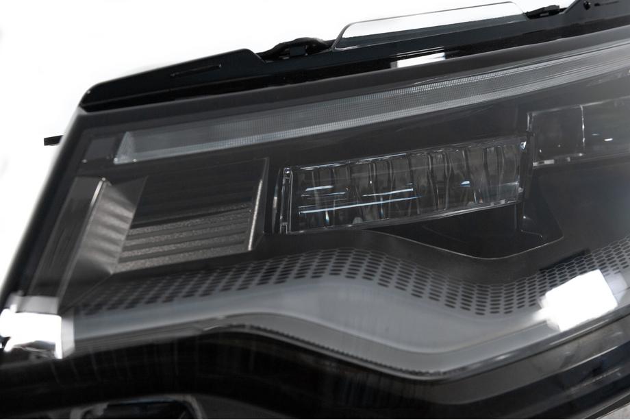 Land Rover Discovery V 2017- Kit carrozzeria per restyling 2022 Foto 33
