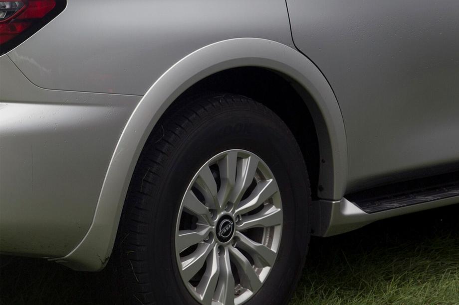 Nissan Armada 2016-2024 Allargatori parafanghi posteriori (originali, usati) Foto 1