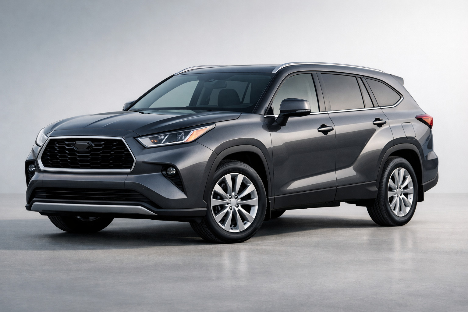 Prova Toyota Highlander IV generazione: un crossover familiare affidabile
