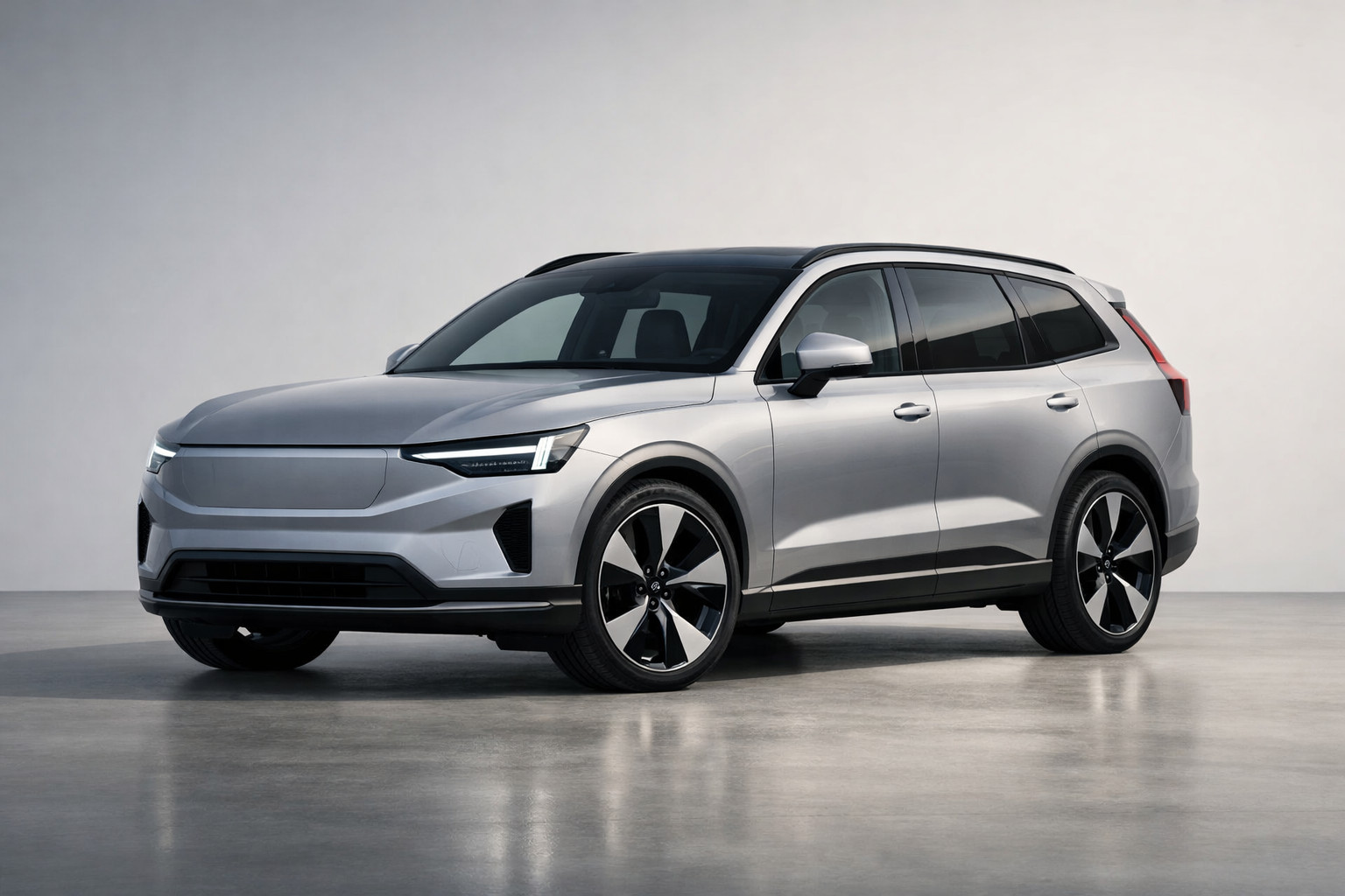 Prova Volvo EX90: ammiraglia elettrica dell’ingegneria scandinava