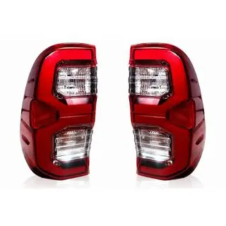 Fanali posteriori V4 (2 pz) Toyota Hilux 2015-