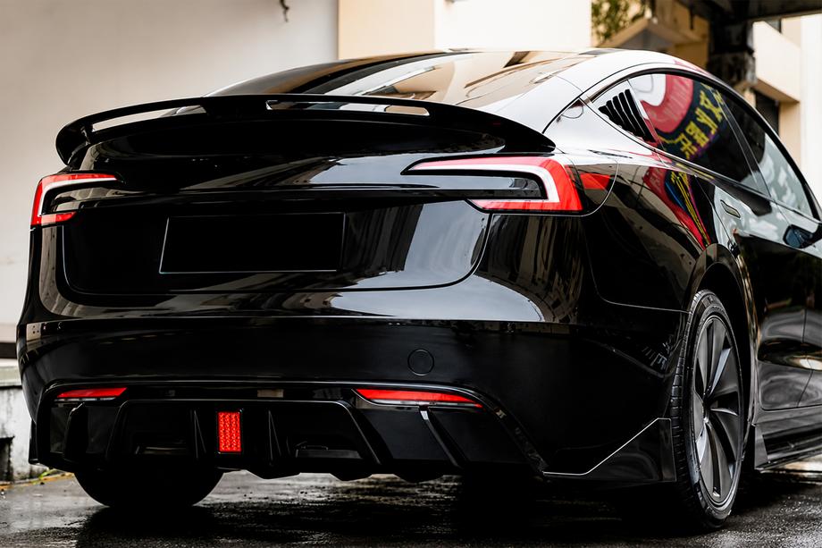 Tesla Model 3 2017- Spoiler Turbo (per 2024+) Image