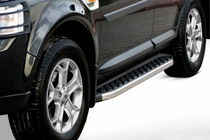 Range Rover III L322 2002-2012 Pedane Laterali BlackLine (2 pz, Alluminio) foto 1