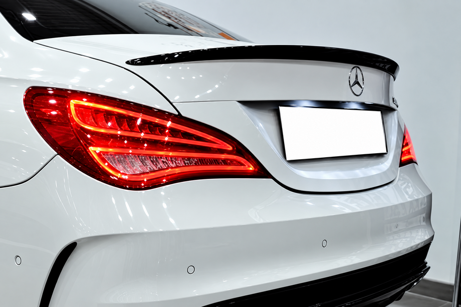 Mercedes CLA C117 2013-2019 Spoiler DPT (Nero Lucido) Foto 1