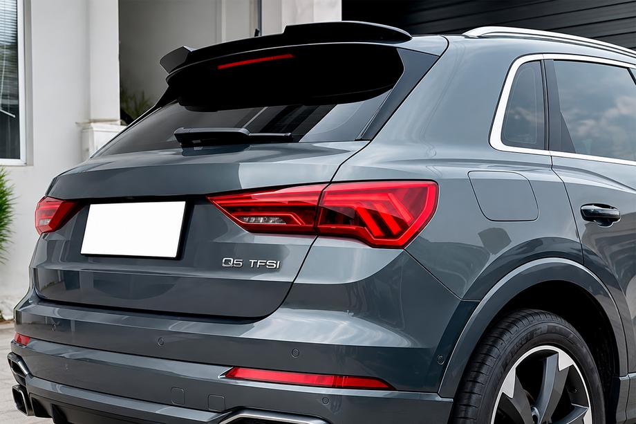Audi Q3 2019–2025 Spoiler DPT (Nero Lucido) Foto 1