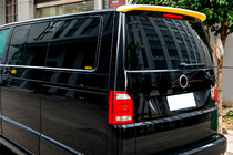 Volkswagen T5 Caravelle 2004-2010 Spoiler DPT (portellone, nero lucido) foto 1