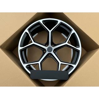 Cerchi forgiati OEM R22 V4 (Set da 4) Audi Q8 2018- foto 1