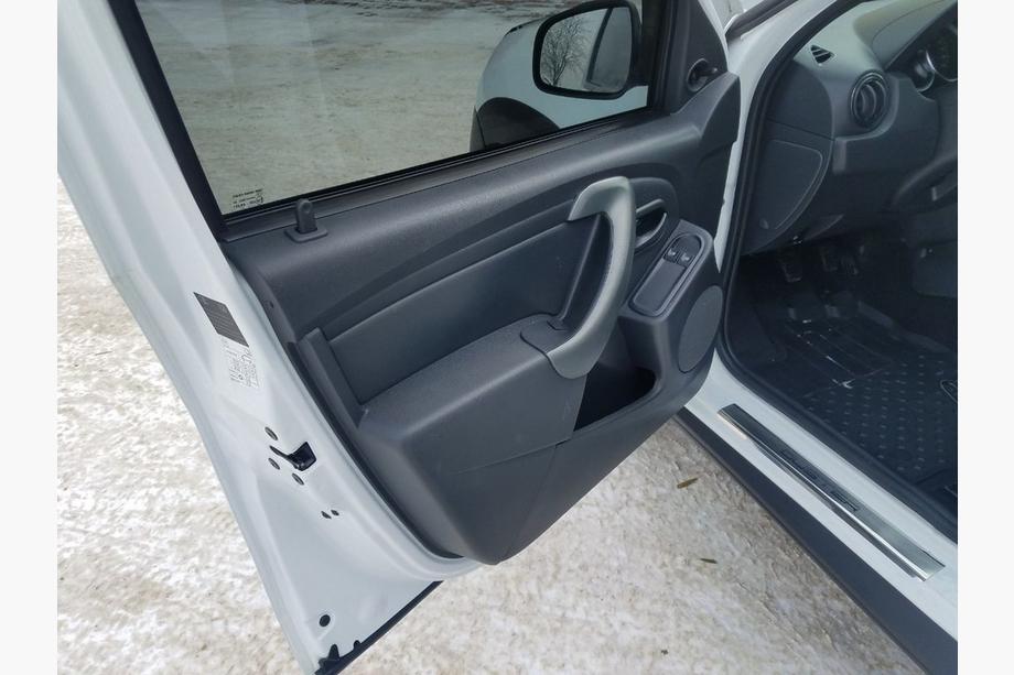 Dacia Duster 2008-2018 Battitacco Natanika Premium (4 pz, acciaio inox) Foto 5
