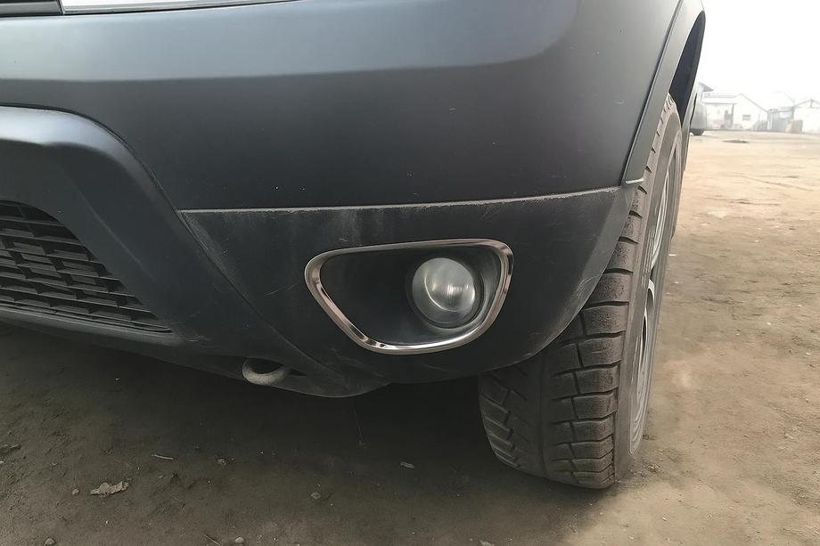Dacia Duster 2008-2018 Coperture fari fendinebbia 2010-2013 (2 pz, acciaio inox) Image