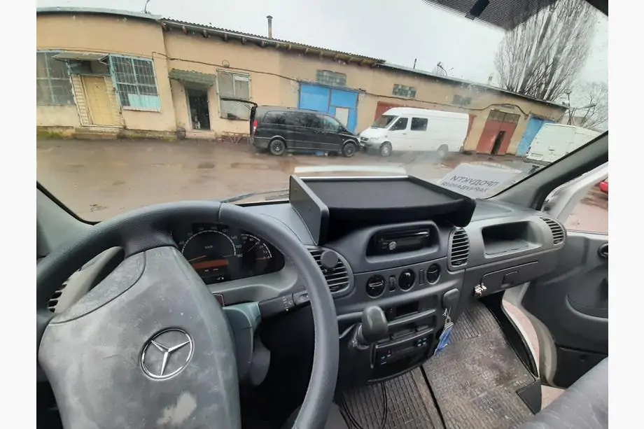 Mercedes Sprinter W901/902/903/904/905 1995–2006 Mensola cruscotto (2000-2006, Tipo-1) Foto 2