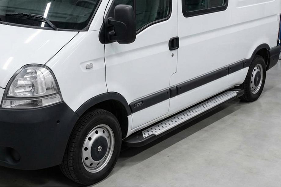 Nissan Interstar 2002-2010 Pedane laterali Allmond (2 pz, alluminio) Image