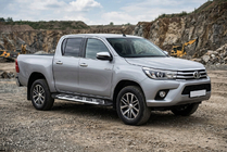 Toyota Hilux 2015- Pedane Laterali Sunrise (2 pz, Alluminio) foto 1
