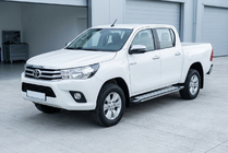 Toyota Hilux 2015- Pedane Laterali Rainbow (2 pz, Alluminio) foto 1