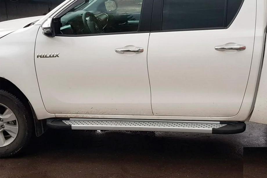 Toyota Hilux 2015- Pedane laterali Allmond Grey (2 pz, alluminio) Foto 4