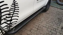 Toyota Hilux 2015- Pedane Laterali Allmond Black (2 pz, Alluminio) foto 1