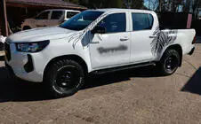Toyota Hilux 2015- Pedane Laterali Allmond Black (2 pz, Alluminio) foto 3