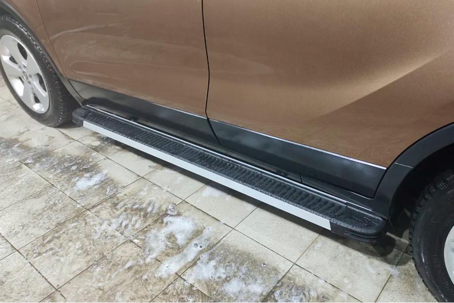 Opel Mokka 2012-2021 Pedane Laterali Maya V1 (2 pz, Alluminio) Image