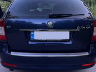 Skoda Octavia II A5 2010-2013 Modanatura cromata sopra targa Carmos (acciaio inox) foto 2