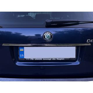 Modanatura cromata sopra targa Carmos (acciaio inox) Skoda Octavia II A5 2010-2013 foto 1