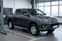 Toyota Hilux 2015- Pedane Laterali BlackLine (2 pz, Alluminio) foto 1