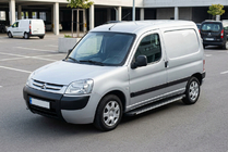 Citroen Berlingo 1996-2008 Pedane Laterali Maya V1 (2 pz, Alluminio) foto 1