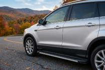 Ford Kuga/Escape 2013-2019 Pedane Laterali Maya V1 (2 pz, Alluminio) foto 1