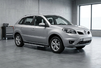Renault Koleos 2008-2016 Pedane Laterali Maya V1 (2 pz, Alluminio) foto 1