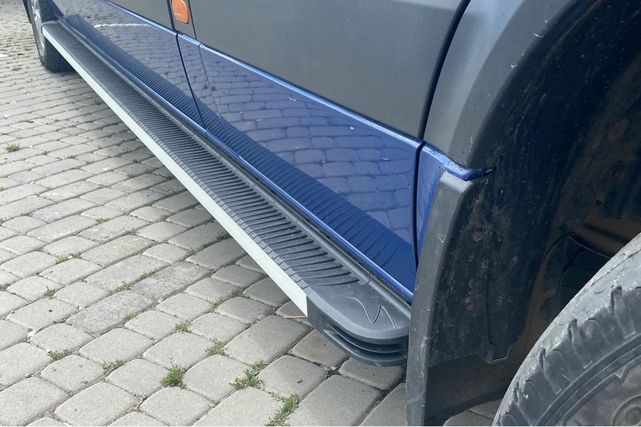 Volkswagen Crafter 2006-2016 Pedane Laterali Maya (2 pz, Alluminio) Image