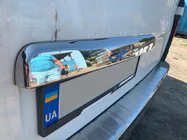 Renault Trafic 2015- Modanatura in acciaio inox sopra la targa foto 7