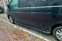 Volkswagen T6 2015-2024 Pedane Laterali Allmond Black (2 pz, Alluminio) foto 4