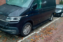 Volkswagen T6 2015-2024 Pedane Laterali Allmond Black (2 pz, Alluminio) foto 1