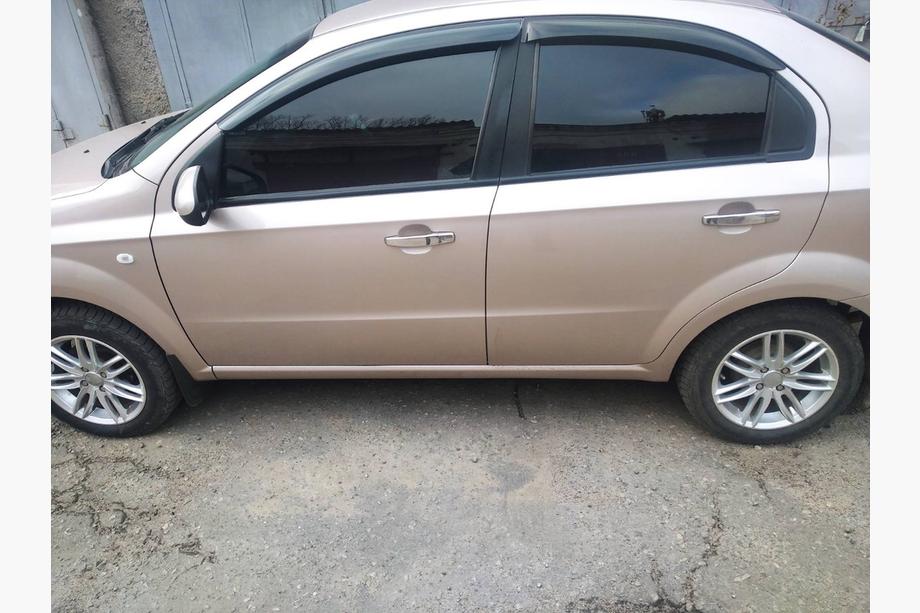 Chevrolet Aveo T250 2005-2011 Coperture Maniglie Cromate (4 pz) Image