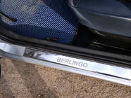 Citroen Berlingo 1996-2008 Battitacco in acciaio inox Carmos V1 (2 pz) foto 2