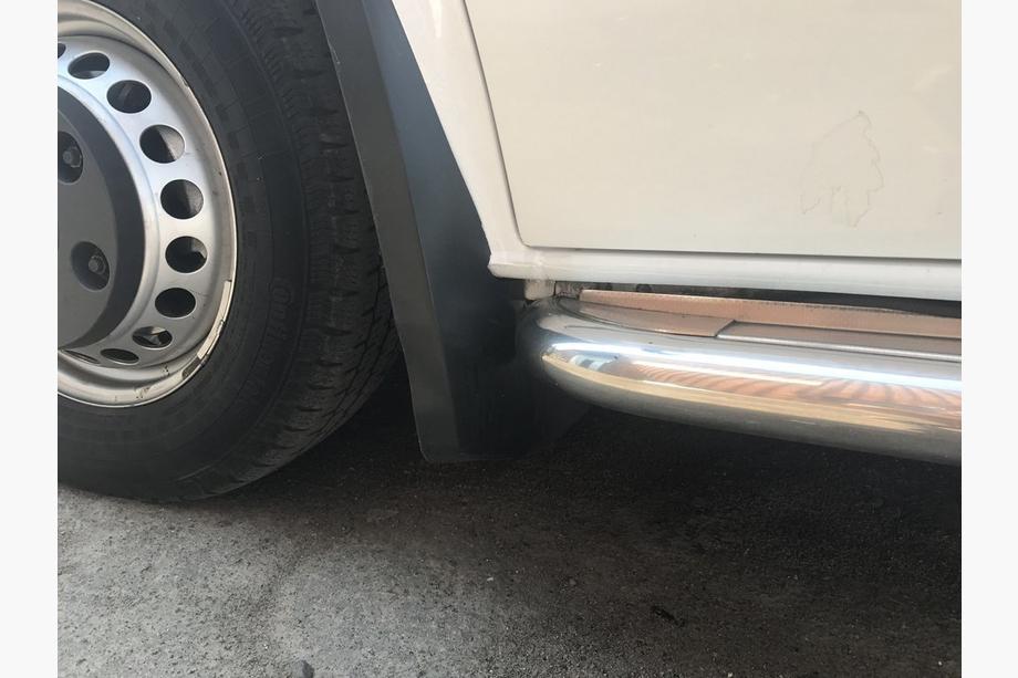 Mercedes Sprinter W906 2006–2018 Paraspruzzi Premium Begel Foto 3