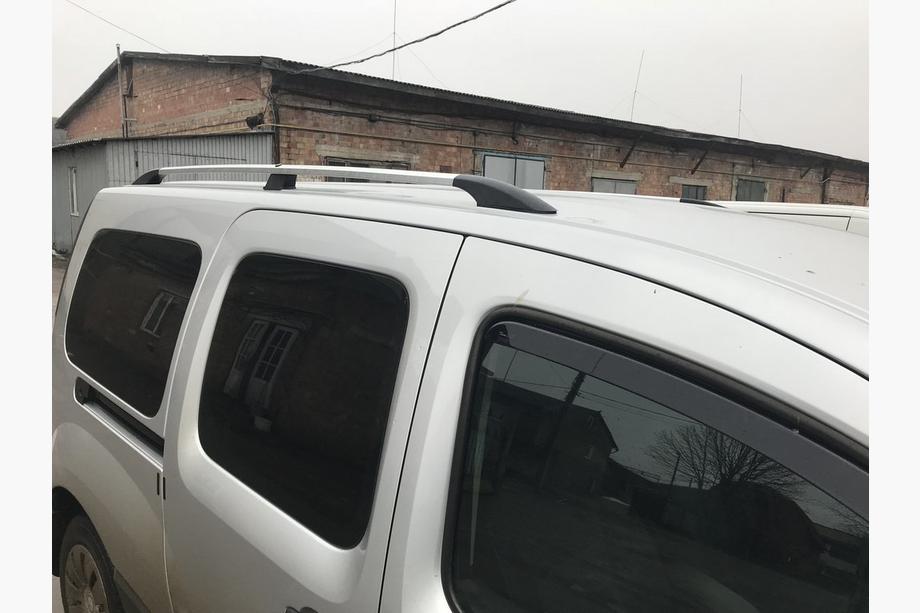 Mercedes Citan 2013-2021 Barre Tetto Cromate Base standard, piedini in plastica Foto 15