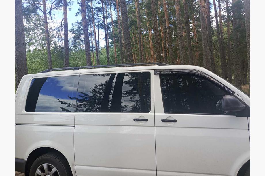 Volkswagen T5 Multivan 2003–2010 Barre longitudinali nere Base lunga, piedini in plastica Foto 20
