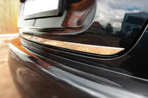Nissan Juke 2010-2019 Modanatura bagagliaio acciaio inox Carmos - Acciaio Inox Turco foto 2