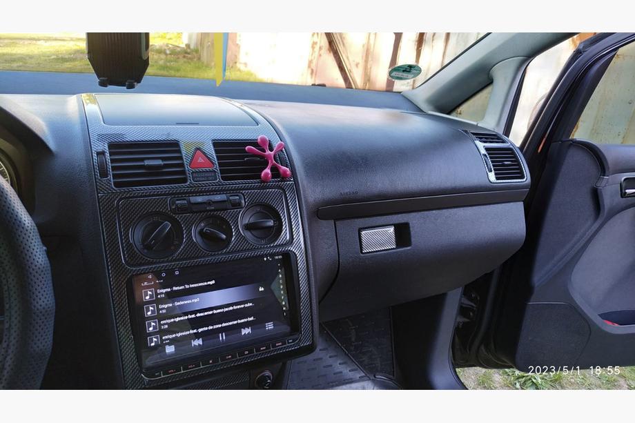 Volkswagen Touran 2003-2010 Coperture Cruscotto Carbonio Foto 11