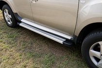 Dacia Duster 2008-2018 Pedane Laterali Maya V2 (2 pz, Alluminio) foto 1