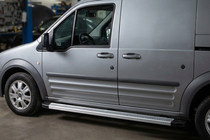 Ford Connect 2002–2006 Pedane Laterali Maya V2 (2 pz, Alluminio) foto 1