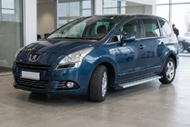 Peugeot 5008 2009-2016 Pedane Laterali Maya V2 (2 pz, Alluminio) foto 1