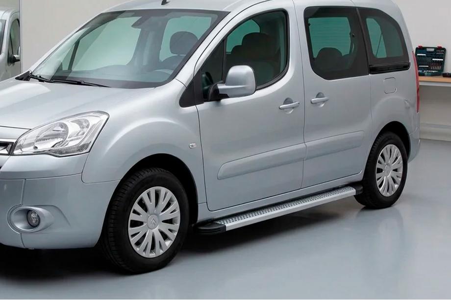 Peugeot Partner Tepee 2008-2018 Pedane Laterali Maya V2 (2 pz, Alluminio) Image