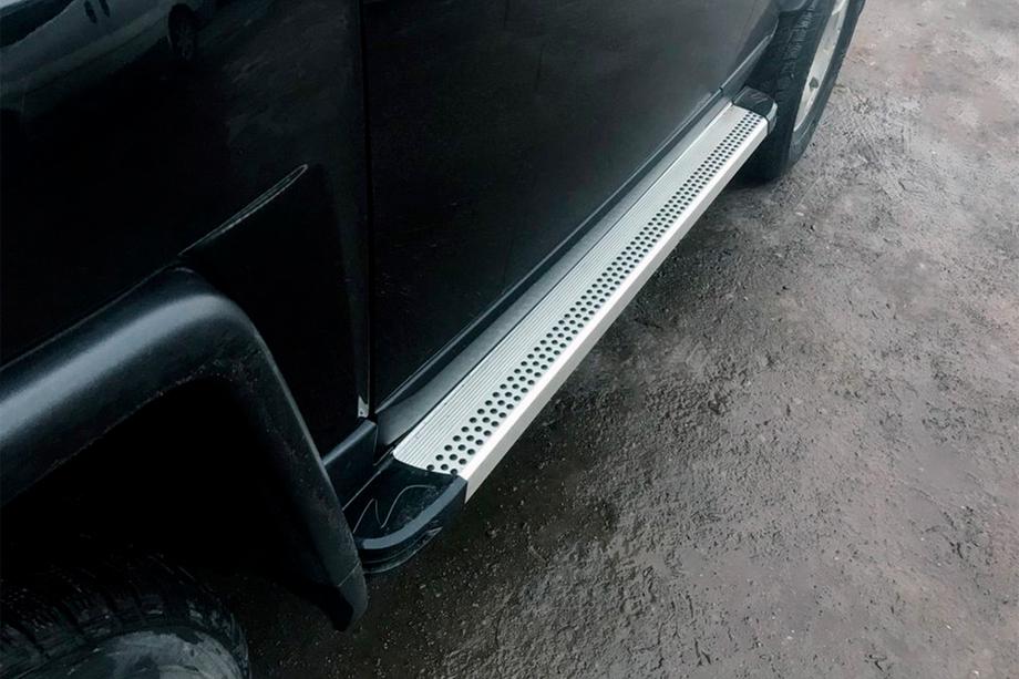 Toyota FJ Cruiser 2006-2022 Pedane Laterali Maya V2 (2 pz, Alluminio) Foto 4