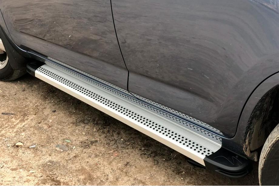 Toyota Rav 4 2006-2013 Pedane Laterali Maya V2 (2 pz, Alluminio) Image