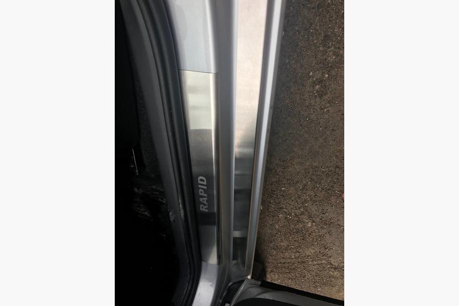 Skoda Rapid 2012-2019 Coprisoglia Nataniko (8 pz, Acciaio Inox) Premium - Nastro 3M, 0.8 mm Foto 4